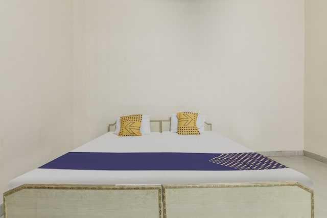 Oyo Hotel Radhe Krishna Marriage Hall Lucknow Extérieur photo